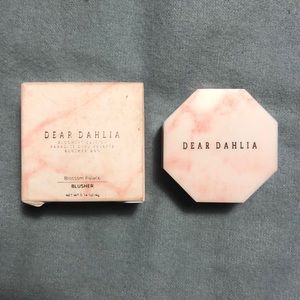 Dear Dahlia Blusher Duo in Blossom Palace